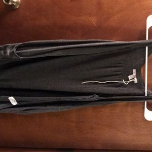 Sleeveless Gray Cardigan